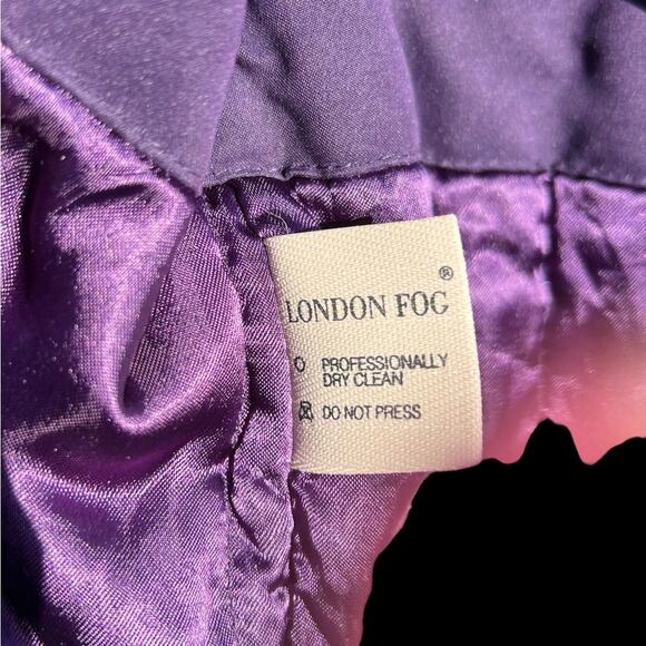 London Fog. Women’s coat, detachable liner and hood.  Small. Adjustable waist. - Picture 7 of 16